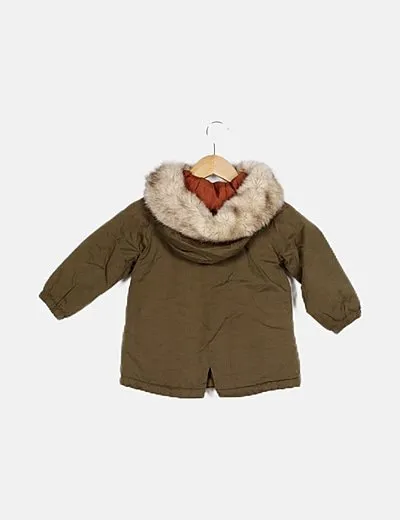 Zara Parka verde capucha pelo